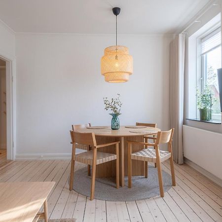 Newly Renovated 1-Bed Apartment In Aalborg Ngoại thất bức ảnh