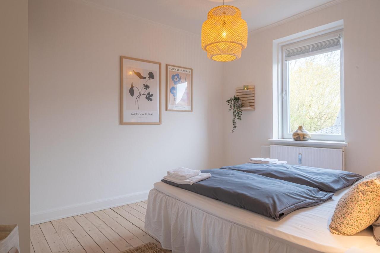 Newly Renovated 1-Bed Apartment In Aalborg Ngoại thất bức ảnh
