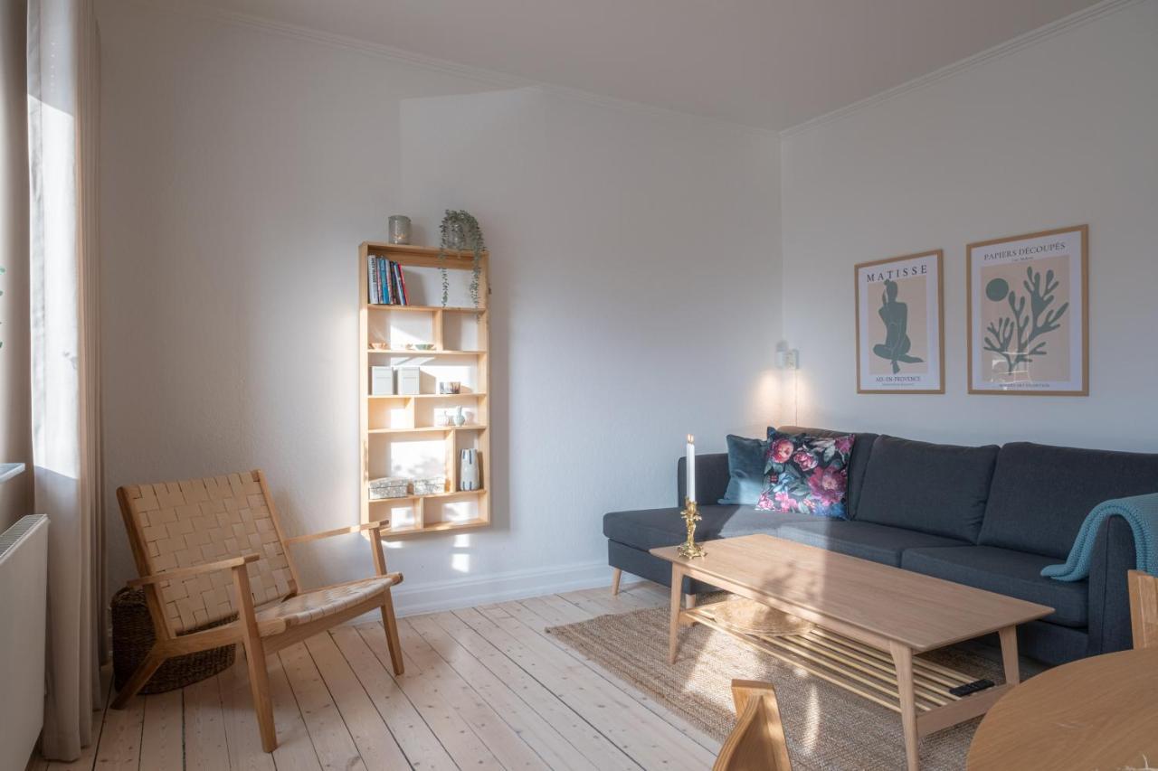 Newly Renovated 1-Bed Apartment In Aalborg Ngoại thất bức ảnh