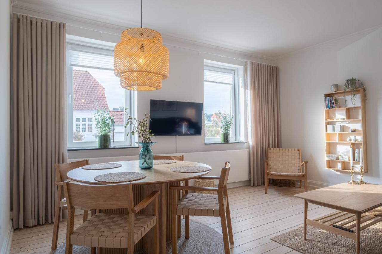 Newly Renovated 1-Bed Apartment In Aalborg Ngoại thất bức ảnh